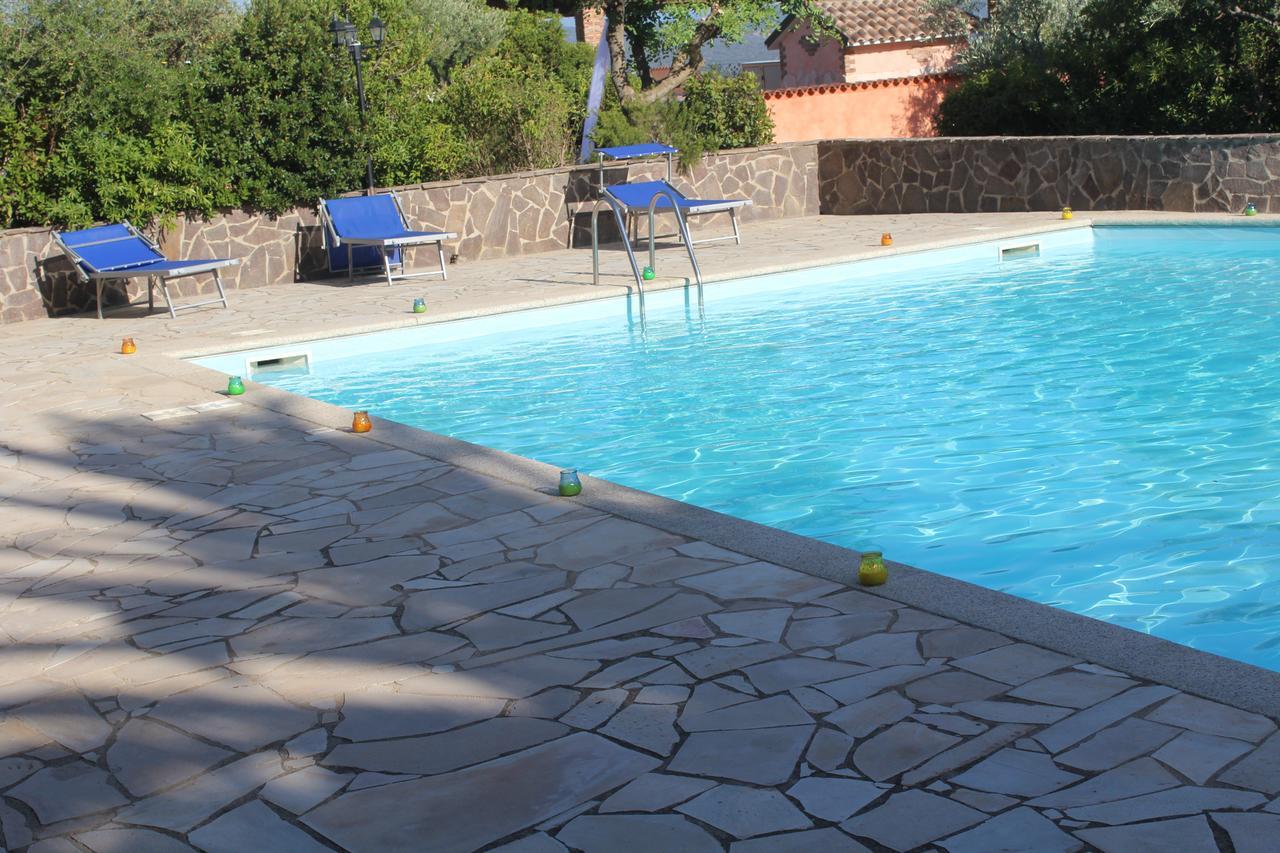 Le Tre Rose Hotel Bono  Luaran gambar